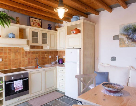 Πλήρως εξοπλισμένη κουζίνα