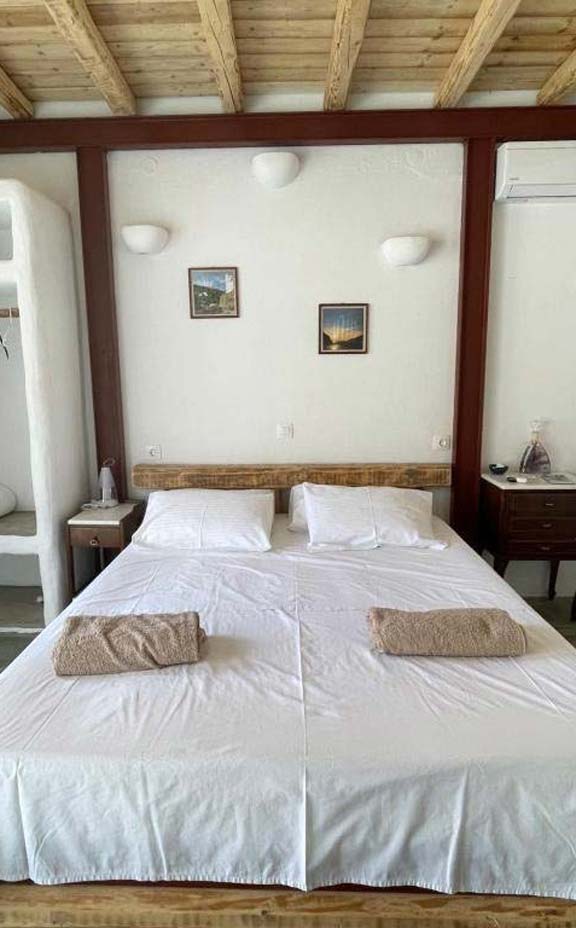 Υπνοδωμάτιο με διπλό κρεβάτι στο διαμέρισμα 2