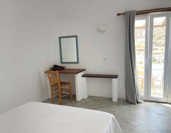 Υπνοδωμάτιο με διπλό κρεβάτι στο διαμέρισμα 3