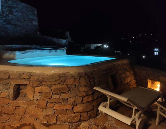 Ιδιωτική πισίνα με θέα στη θάλασσα